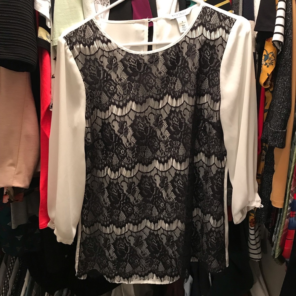 White House Black Market blouse size 8